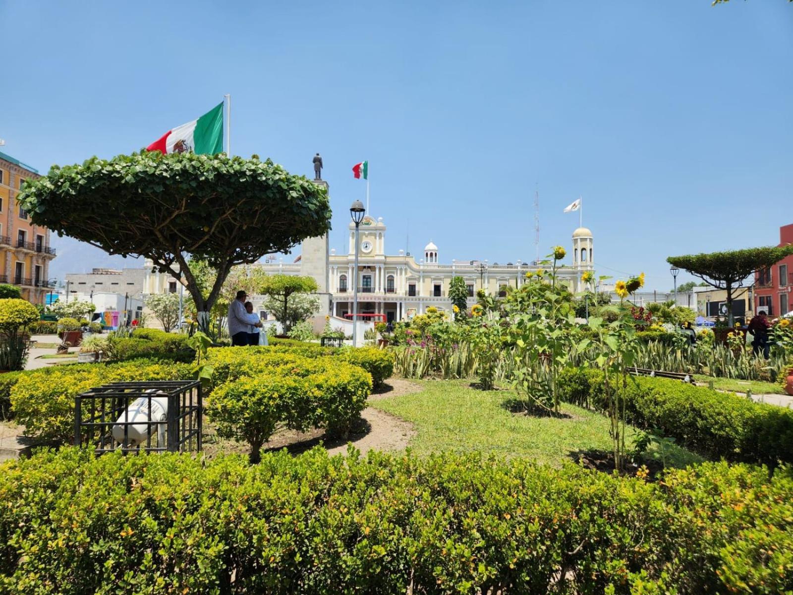 Hotel El Mexicano Tepic Centro المظهر الخارجي الصورة